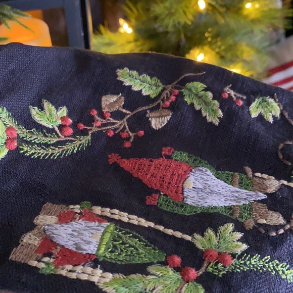 Pottery Barn Holiday Swinging Gnome Embroidered Cotton Gifting Wine Bag Cozy - Picture 9 of 14